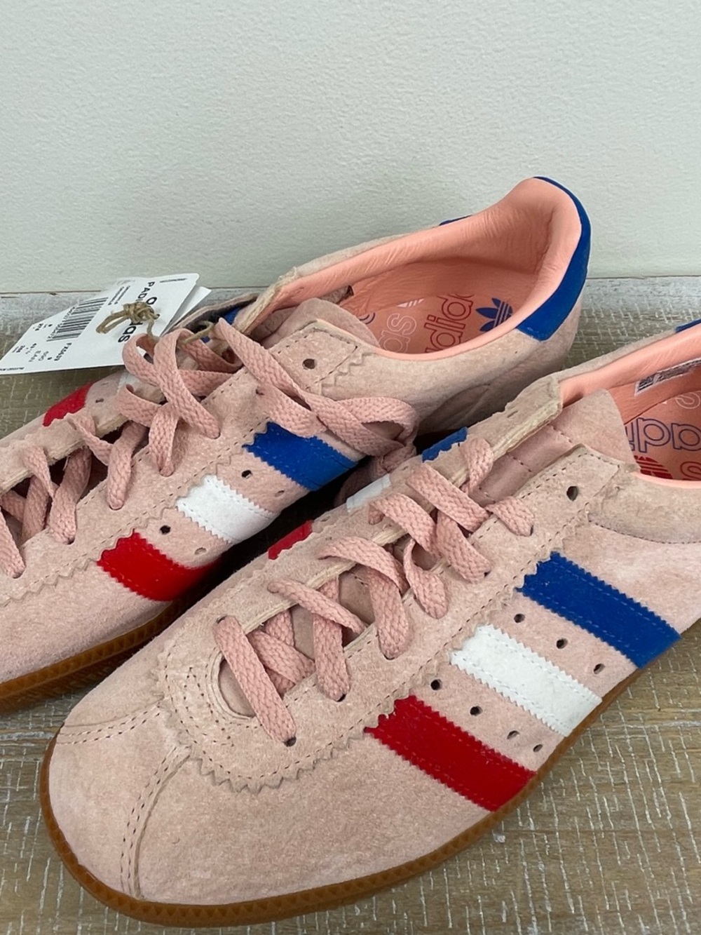 Adidas Padiham Sneakers Pink Red Blue Stripes Men’s‎ 9.5 Women’s 10.5/11 Rare